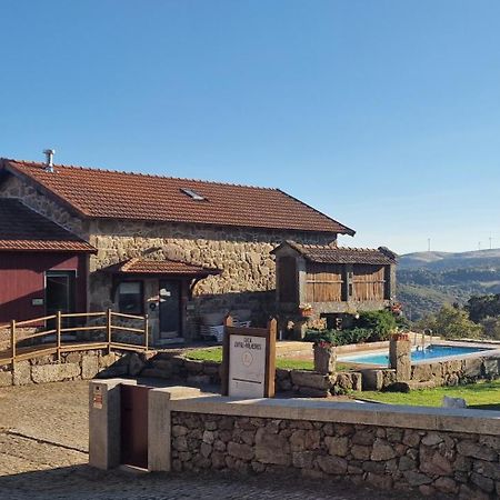 Casa Entre-Palheiros E Casa Do Canastro Montalegre Kültér fotó